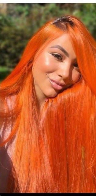 Antes: cabello naranja